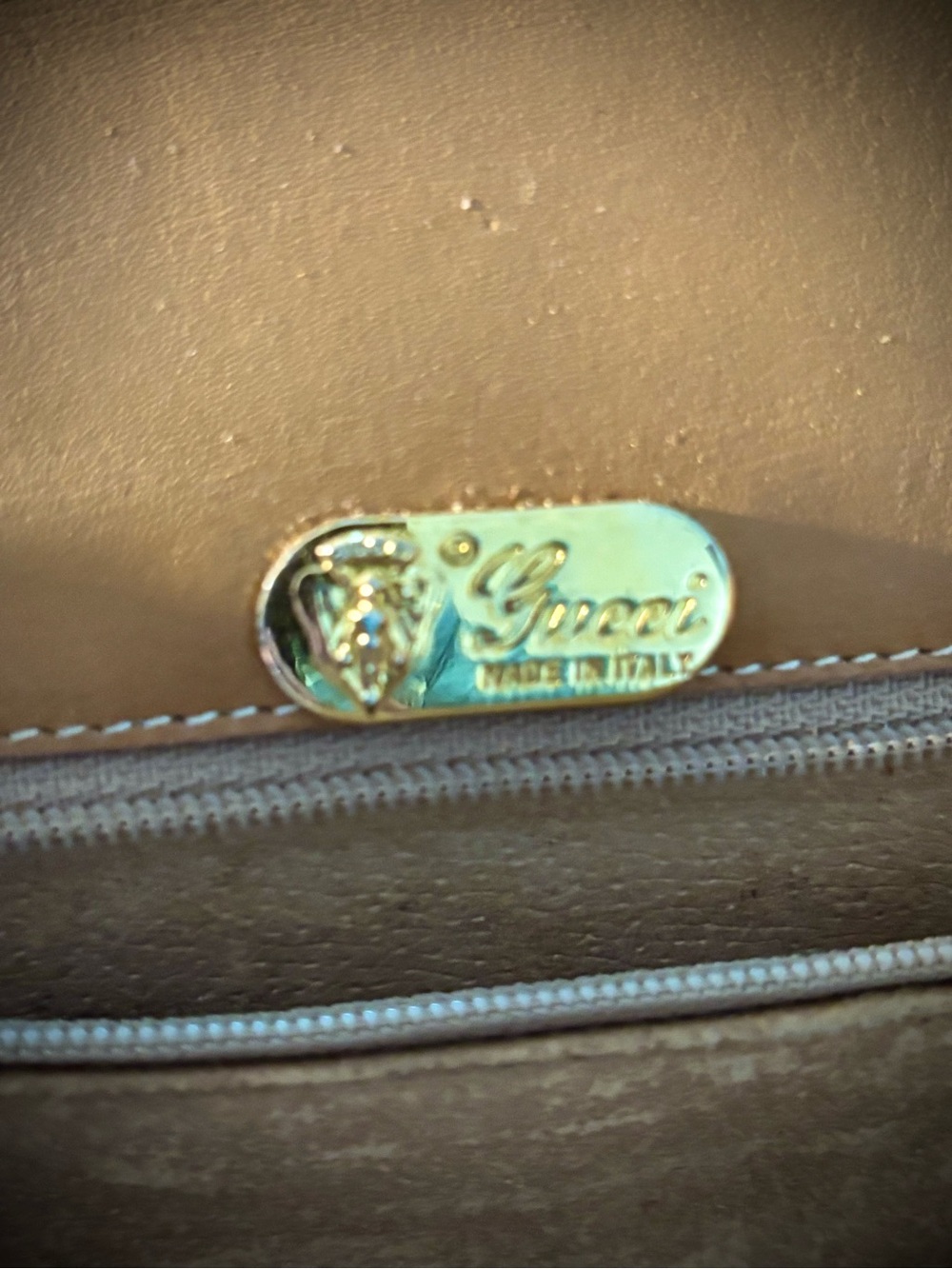 AUTHENTIC GUCCI-THE WOMAN WHO KNOWS-RARE MICRO GG ENVELOPE SHOULDER BAG - Picture 7 of 7